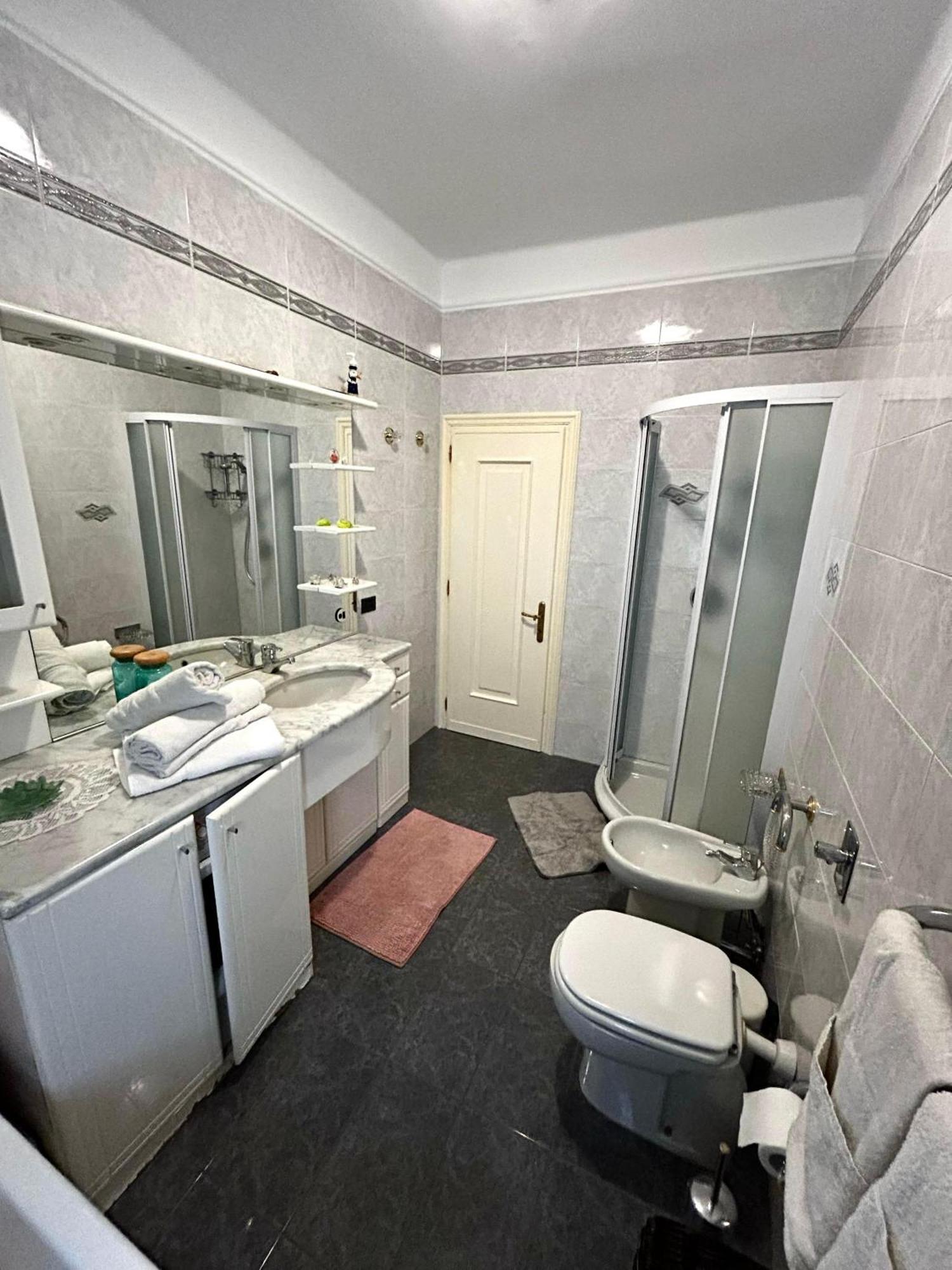 Casa Di Francesca Apartment Рапало Екстериор снимка